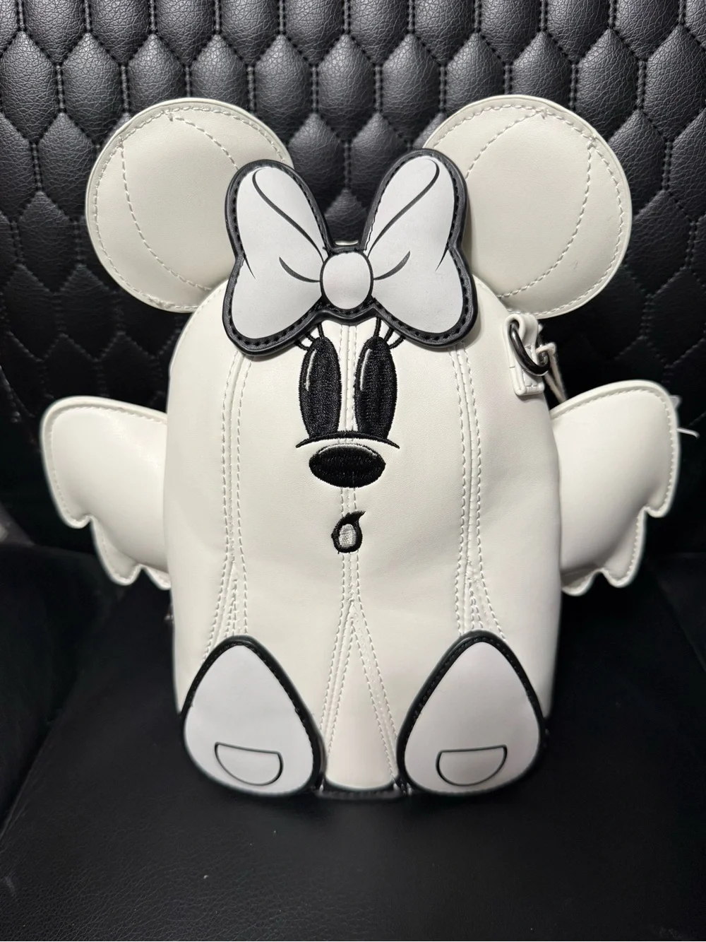 Loungefly Disney Minnie Mouse Small Crossbody Shoulder Bag Purse White